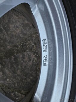 Zimní sada alu kola Alutec + pneu 235/45 R18 ET39 5x112 - 6