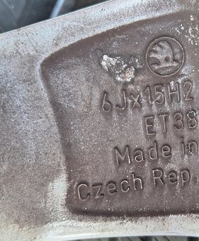 Alu kola Škoda Matone R15 ET38 + celoroční pneu Dunlop R15 - 6