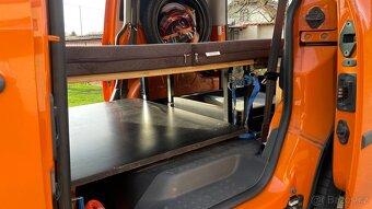 Vestavba VW Caddy - 6