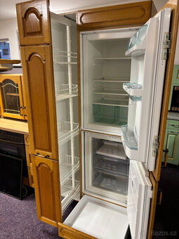 Kuchyň masiv se spotřebiči - 6