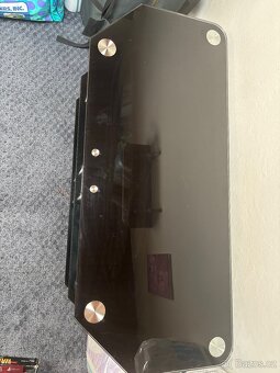 Skleněný televizní stolek - 6