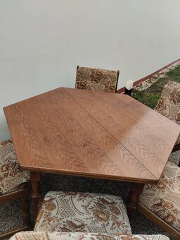 Jídelní set, rozkládací stůl a 5 židlí, nábytek z masívu - 6