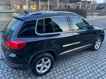 Volkswagen Tiguan 2.0TDI 4x4 MANUÁL LED TAŽNÉ Bi XENONY SENZ - 6