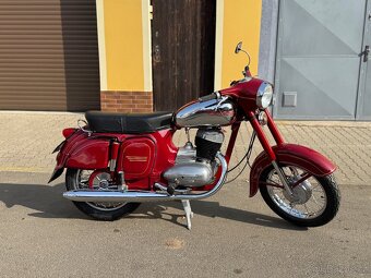 Jawa 250/559 panelka po renovaci - 6