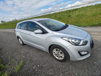 Hyundai i30 1.6 D - 6