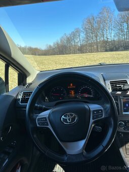 Toyota Avensis 2.0d 91kw - nové vstřikovače, spojka - 6