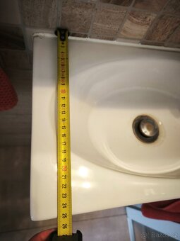 Koupelnová skříňka s umyvadlem, skříňka se zrcadlem, světlem - 6