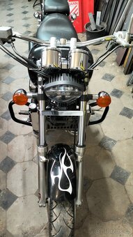 Honda Magna 750 - 6