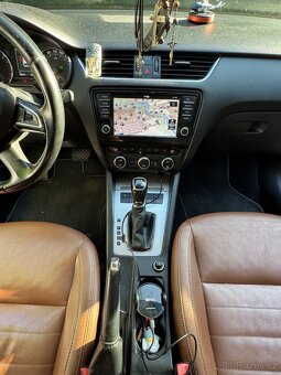 Škoda Octavia 1.6 2015 - 6