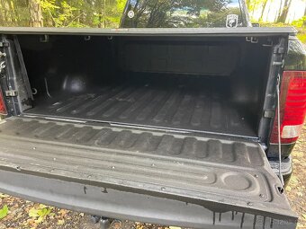 Dodge RAM 1500 Sport 4x4 - 6