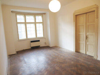 Prostorný byt 2+1 na Klatovské třídě - 6