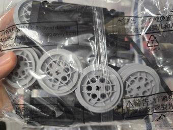 STAVEBNICE Technic Jeep Off-Road auto - 6