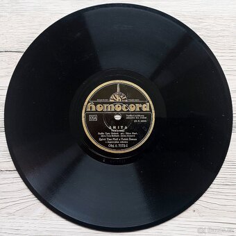 Sada 1 - 5 českých šelakových gramodesek 1930 - 1932 - 6