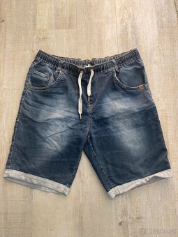 Pánské kalhoty, triko a kraťasy - 6