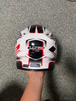 LS2 integrální helma - 6