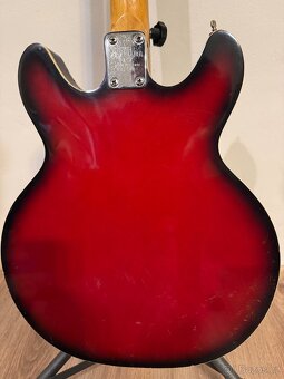 Japonská lubová elektrická kytara Aria - 6