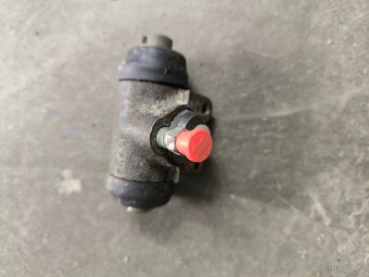 Náhradní díly na auto Trabant - 6