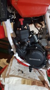 Honda CR 125 R elsignor 1982 - 6