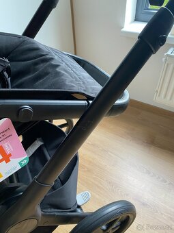 Kočárek Bugaboo Fox5 základní set black/midnight black - 6