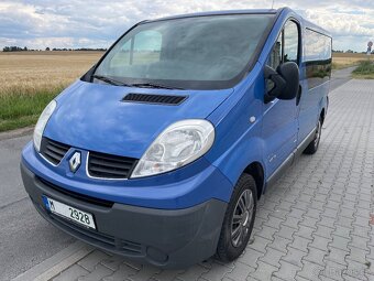 Renault Trafic Passenger 2,0dci 84 kw rok 2011 9.míst - 6