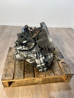 /// Převodovka Mini R50 manuální 5st. /// - 6