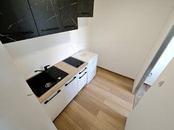 Prodej, nový penzion se třemi byty, obec Zaječ - 6