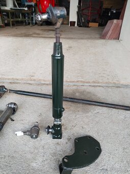 Posilovač řízení Zetor - 6