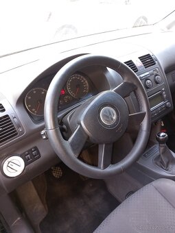 Volkswagen touran - 6