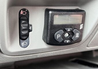 Renault Trafic 2.5DCi 8 MÍST AUTOMAT KLIMA automat 107 kw - 6