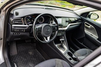 Kia Niro 1.6 GDi Plug-in Hybrid Gold A/T 2019 - 6