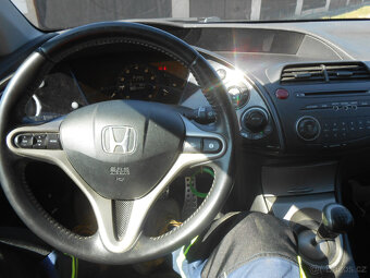 Honda civic 1,8 - 6