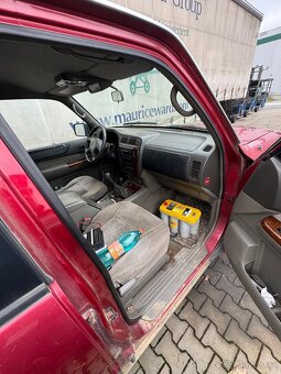 Nissan Patrol Y61 - 6