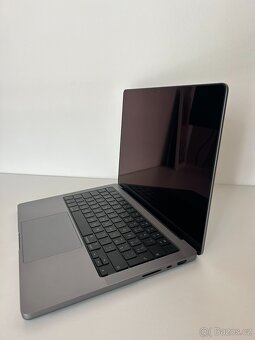 MacBook Pro 14″ (2021) – M1 Max / 32 GB RAM / 500 GB SSD - 6