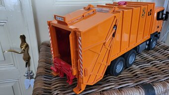 Bruder Scania popeláři - 6