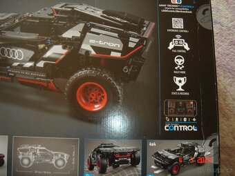 Prodám nové, nerozbalené LEGO® Technic™ 42160 Audi RS Q e-tr - 6