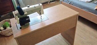 šicí stroj Lucznik 438 ( elektrický pohon) - 6