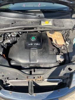 // Díly \\ Škoda Superb 1 2.5tdi 120kw 9153 - 6