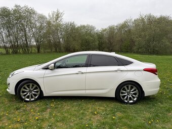 Prodám Hyundai I40 2.0 GDI 130kw sedan r.v.2012 - 6