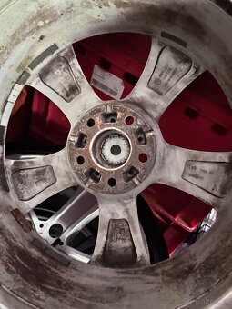 Prodám 225/40 r18 - 6