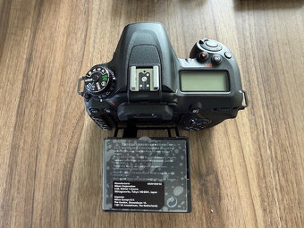Nikon D7500 18-140 VR kit, zánovní v záruce - 6