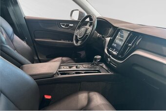 Volvo XC60 D4 AWD Momentum 2019 - 6