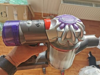 Dyson V8 Absolute použitý se zárukou - 6