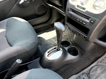 Toyota Yaris 1.3i 64kw AUTOMAT KLIMA - 6