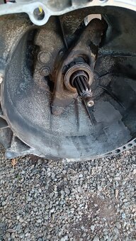 Bmw převodovka getrag nejspíš z e36 316i - 6
