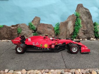 Prodám model 1:18 formule F1 Ferrari SF1000 - 6