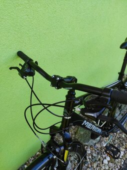 Značkové trekové kolo Merida Crossway 28"/21,5" - 6