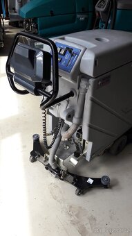 Podlahový mycí stroj Nilfisk BA 530S s vl. pojezdem - 6