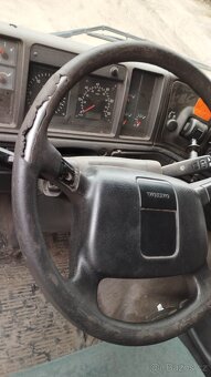 nákladní automobil sklápěč - 6