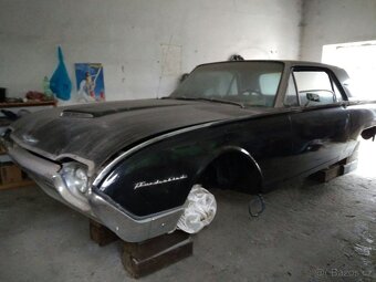 Ford Thunderbird - 6