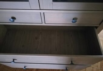 HEMNES VITRÍNA - 6